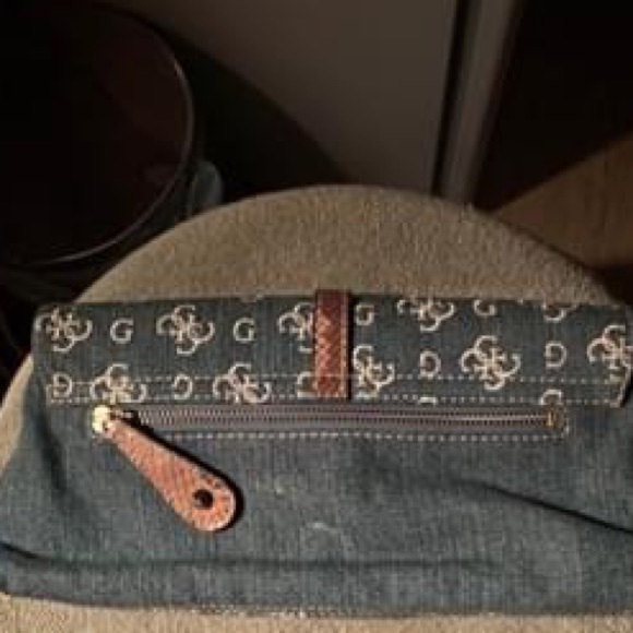 Handbag - Picture 2 of 3